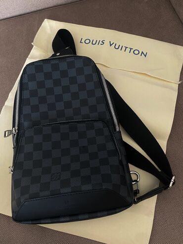 купить серьги золотые: Барсетка, Louis Vuitton, Материал: Экокожа, Новый