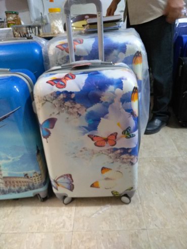 чемодан: Продается чемодан.Супер качество