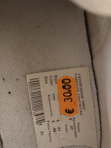 Ženska patike i atletske cipele: Original nove nike zenske patike,broj 37 na lalafo.rs - slika 2 Original nove nike zenske patike,broj 37 - Beograd - slika 2