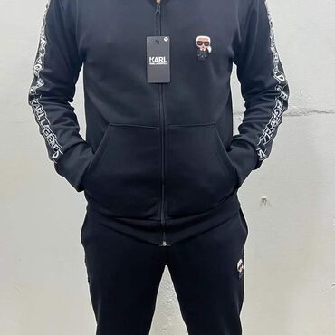 Trenerke: Veličine od S do 2XL
Cena 4400 din — 24
