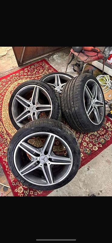 Дөңгөлөктөр монтажда: Комплект колесных дисков с шинами для Mercedes-Benz. Оригинальные — 1