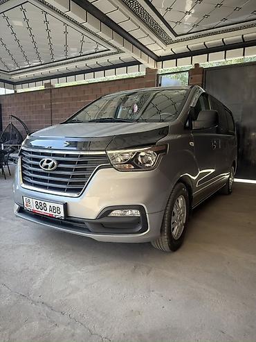 lada 2112: Hyundai H-1: 2019 г., 2.5 л, Автомат, Дизель, Минивэн — 1