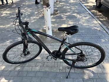 Trek velosipedləri: Şəhər/trek hibrid velosipedi - Çərçivə: yüngül metal, aerodinamik — 1