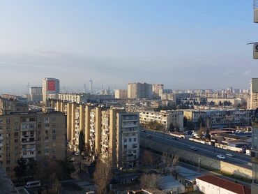 xetai metrosu evler: Mənzil kirayə verilir. Ev Xalqlar ile Ehmedli metrosunun ortasinda