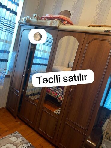 Dolablar: AYGUN 🌖‼️ 100azn‼️
Dolab təcili satılır ‼️
ünvan Qala 3210