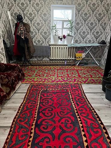 Продажа коттеджей и домов: Продаётся частный дом с большим крытым двором-навесом. Продоется дом — 6