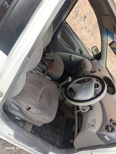 Toyota: Toyota Vitz / Platz / Yaris / Echo: 2002 г., 1 л, Автомат, Бензин, Седан