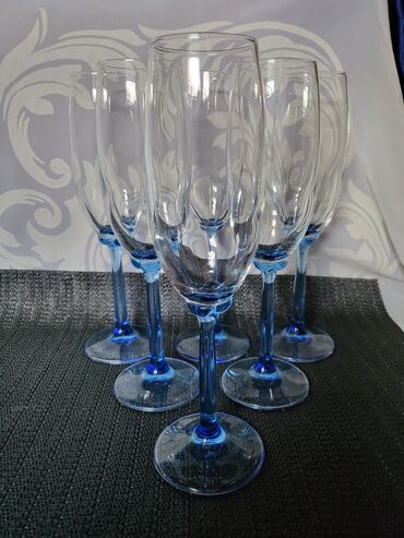 Čaše: Case za vino,Bormioli Rocco kristalno staklo 80te. Case komada 6 u na lalafo.rs — 10 Čaše: Case za vino,Bormioli Rocco kristalno staklo 80te. Case komada 6 u — 10