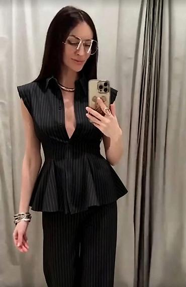 minduse za devojcice: Ženski komplet sa prugama – bluza sa peplum krojem i pantalone - — 1
