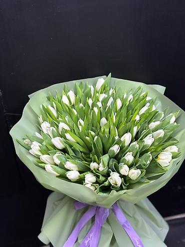 Букеты из живых цветов: - Профессиональная флористическая сборка и гармоничные цветовые — 13