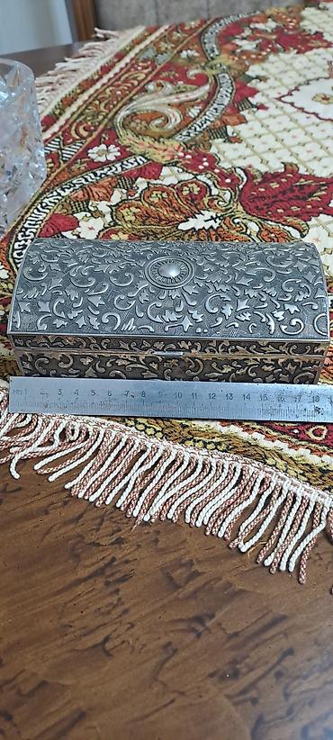 qara sam haqqinda melumat: Metall oyma naxışlı zərgərlik qutusu - Material: metal korpus, üst və — 3