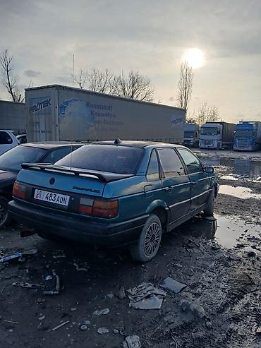 Volkswagen: Volkswagen Passat: 1989 г., 1.8 л, Механика, Бензин, Седан — 3