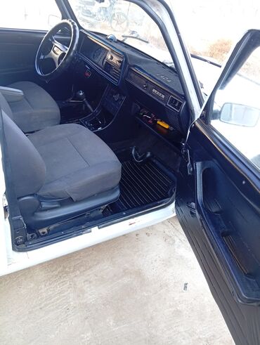 ВАЗ (ЛАДА): ВАЗ (ЛАДА) 2107: 2008 г., 1.8 л, Механика, Бензин, Седан — 11