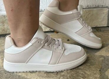 Women's Sneakers and athletic shoes: 41 — 3