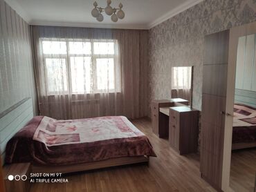 Uzunmüddətli kirayə mənzillər: Nəsimi metrosunun, çıxışında 5 mərtəbəli binanın 4-cü mərtəbəsində — 4