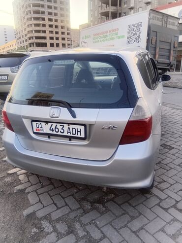 авто в рассрочку без первоначального взноса: Honda Fit: 2002 г., 1.3 л, Вариатор, Бензин, Хэтчбэк