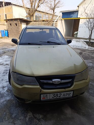 Daewoo: Daewoo Nexia: 2010 г., 1.6 л, Механика, Бензин, Седан