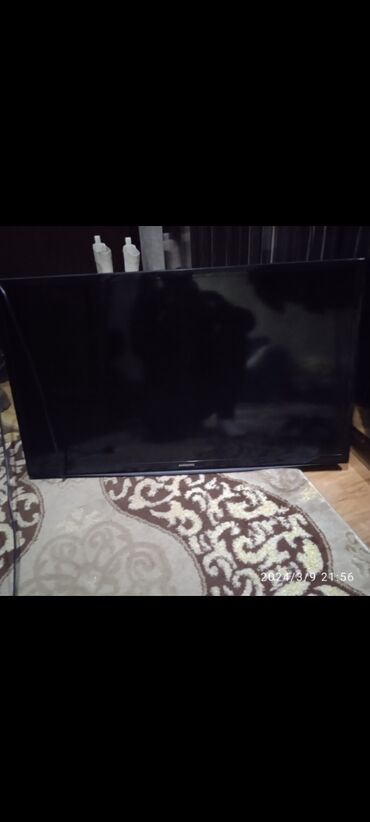 телевизор ч б: Продаю б.у телевизор Samsungработаетпульт имеетсябез дефектов