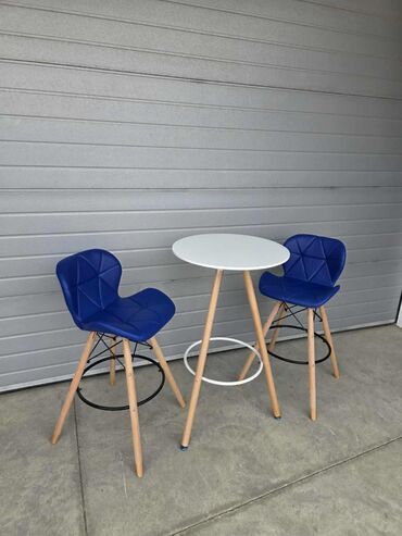 Ostalo: Stolice 9000 — 17
