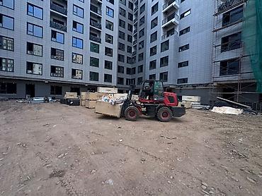 2023: Погрузчик, 2023 г., Колесный, Вилочный — 2