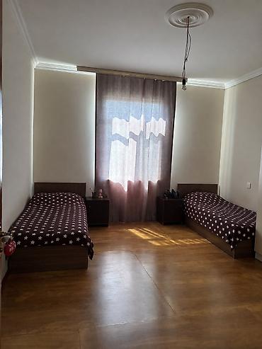 Həyət evləri və villaların satışı: 3 otaqlı həyət evi - Plan: geniş dəhliz, 3 ayrı otaq, mətbəx və — 13