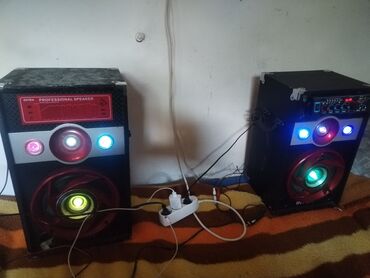 samsung galaxy mega 2: Prodajem blutut zvucnike zvucnici su rucni rad jacina zvucnika je 200w