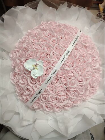 цветы исскуственные: 💐 Нежно-розовый букет Chanel из мыльных роз Подарок, который сохранит