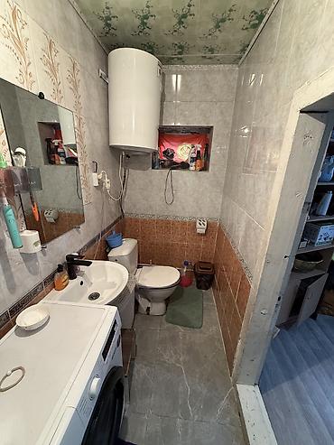 Продажа коттеджей и домов: В центре города Кант Продаются дом Участок 10 соток + магазин, 3 at lalafo.kg — 5 Продажа коттеджей и домов: В центре города Кант Продаются дом Участок 10 соток + магазин, 3 — 5