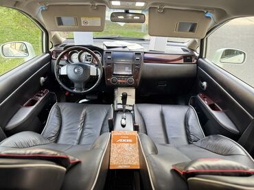 Nissan: Nissan Tiida: 1.5 l | 2011 il Hetçbek — 3