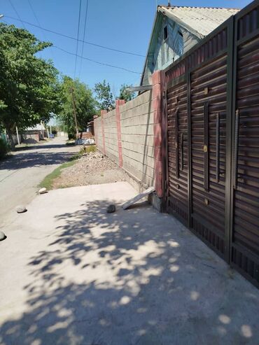 ак семент: Срочно продается дом в районе Кирпичный красный строитль звонить по