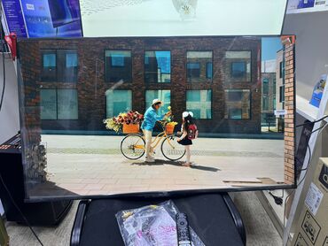 Телевизоры: Телевизор TCL 43V6B Ultra HD (4K) LED-телевизор 43" TCL 43V6B — 24