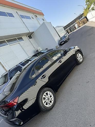 держатель стаканов: Kia K3: 2019 г., 1.6 л, Автомат, Бензин, Седан — 9