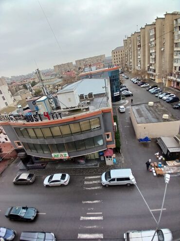 Kommersiya daşınmaz əmlakının satışı: Neftçilər metro stansiyasınin yaxınlığında yerləşən hal hazırda