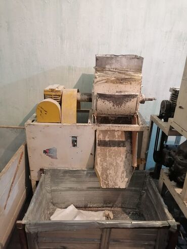 оборудование для производства туалетной бумаги: Cтанок для производства макарон, В наличии