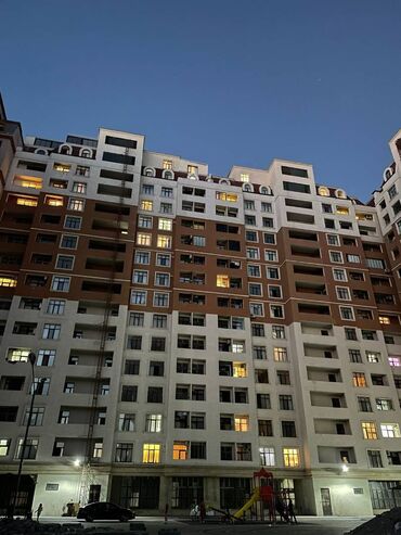 Uzunmüddətli kirayə mənzillər: Nərimanov metrosununa yaxın metroparka yaxın 16 mertebeli binanın — 2