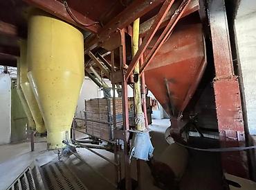 Другое оборудование для пищевой промышленности: Продаю мельничное оборудование (мельница) Полностью в рабочем — 2