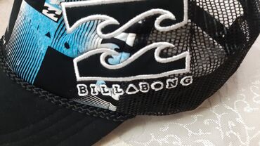 "Billabong" brendinin qara rəngdə yay kepkası, əla vəziyyətdədir