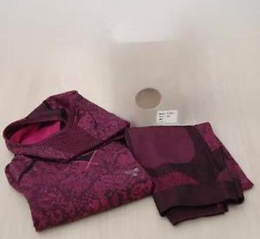 Kompleti: Ženski termo komplet koji uključuje gornji deo sa kapuljačom i duge — 21