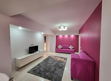 Посуточная аренда квартир: 2 комнаты, Душевая кабина, Постельное белье, Кондиционер — 1