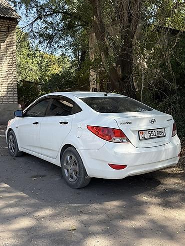 getz 2: Hyundai Accent: 2013 г., 1.6 л, Автомат, Бензин, Седан — 3