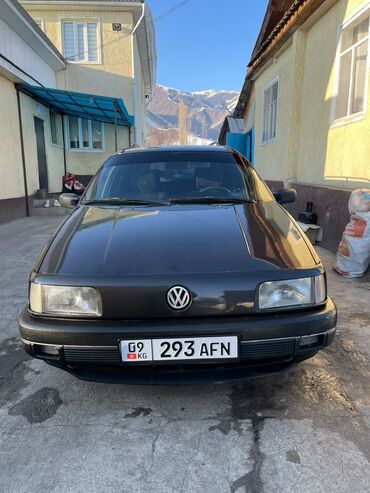 Volkswagen: Volkswagen Passat: 1989 г., 1.8 л, Механика, Бензин, Универсал