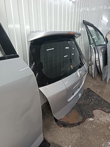 Крышки багажника и комплектующие: Кузовные детали Honda Stepwgn/Stepwgn Spada (RB/ RK серия) - Задние — 26