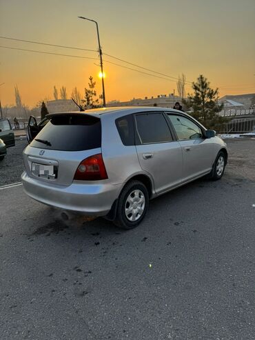 Honda: Honda Civic: 2000 г., 1.5 л, Вариатор, Бензин, Хэтчбэк — 5