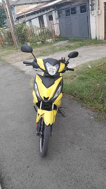 sukuter oturacaq: Moped/Motosiklet – Sarı-qara sport dizayn - Korpus: aqressiv xətlərə — 2