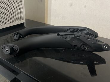 Другие детали салона: Черные дверные ручки для BMW F30 F80 F 31 F32 F34 F35. Цена: 2000 at lalafo.kg Другие детали салона: Черные дверные ручки для BMW F30 F80 F 31 F32 F34 F35. Цена: 2000
