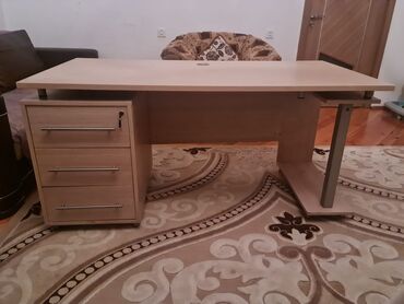 kompüter stol: Yazı masası, Açılmayan, Dördbucaq masa