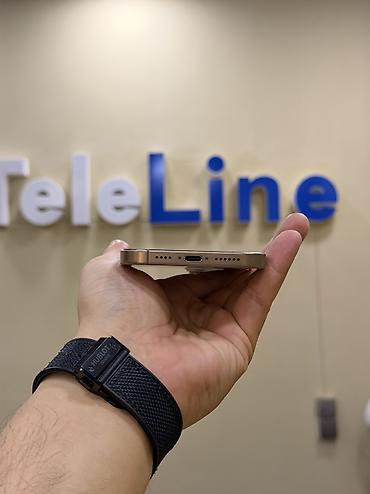 16 e: IPhone 16 Pro Max, 256 GB, Desert Titanium, Zəmanət, Kredit, Simsiz şarj — 3