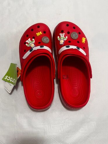 кроксы женские оригинал цена: Эркектердин сандалийи, 40, Crocs, Жаңы, түсү - Кызыл, Өзү алып кетүү, Акылуу жеткирүү
