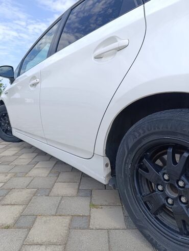 Toyota: Toyota Prius: 1.8 l | 2013 il Hetçbek — 4