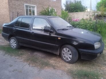 бутка сатам: Volkswagen Vento: 1996 г., 1.8 л, Механика, Бензин, Седан